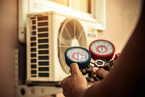 Professional Hvac technician working in Johnsburg, NY